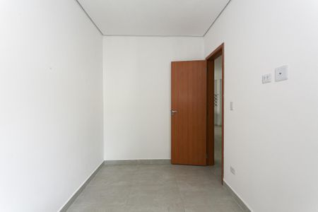 Quarto 2 de apartamento para alugar com 2 quartos, 42m² em Vila Esperança, São Paulo