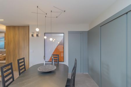 Apartamento à venda com 127m², 3 quartos e 3 vagas Apartamento à venda com 127m², 3 quartos e 3 vagasSala