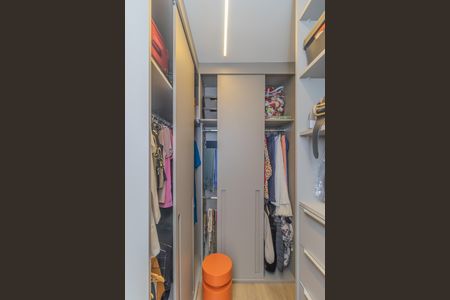 Apartamento à venda com 127m², 3 quartos e 3 vagas Apartamento à venda com 127m², 3 quartos e 3 vagasCloset do quarto 3