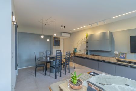 Apartamento à venda com 127m², 3 quartos e 3 vagas Apartamento à venda com 127m², 3 quartos e 3 vagasSala