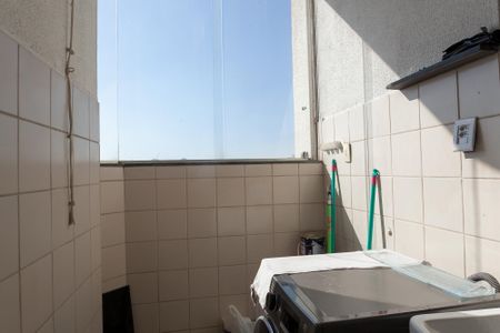 Apartamento à venda com 60m², 2 quartos e 1 vagaÁrea de Serviço