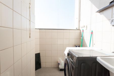 Apartamento à venda com 60m², 2 quartos e 1 vagaÁrea de Serviço