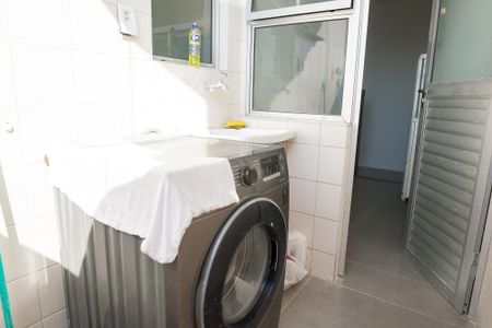 Apartamento à venda com 60m², 2 quartos e 1 vagaÁrea de Serviço