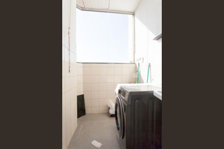 Apartamento à venda com 60m², 2 quartos e 1 vagaÁrea de Serviço