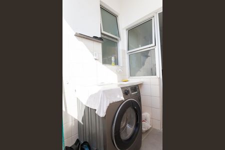 Apartamento à venda com 60m², 2 quartos e 1 vagaÁrea de Serviço