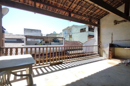 Casa de condomínio à venda com 90m², 3 quartos e sem vaga Casa de condomínio à venda com 90m², 3 quartos e sem vagaTerraço