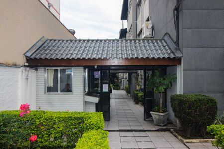 Apartamento à venda com 58m², 2 quartos e sem vagaFachada e portaria