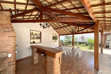 Casa à venda com 500m², 6 quartos e 3 vagasÁrea comum - Churrasqueira