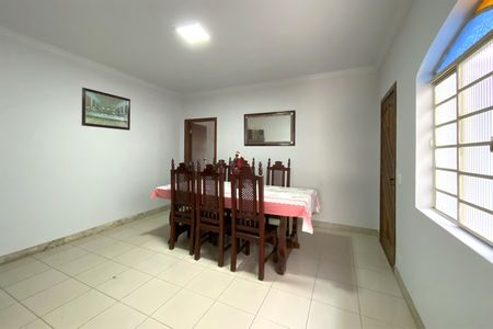 Casa à venda com 500m², 6 quartos e 3 vagasSala de Jantar