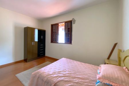 Casa à venda com 500m², 6 quartos e 3 vagasSuíte 2