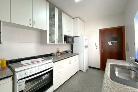 Casa à venda com 500m², 6 quartos e 3 vagasCozinha