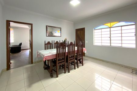 Casa à venda com 500m², 6 quartos e 3 vagasSala de Jantar