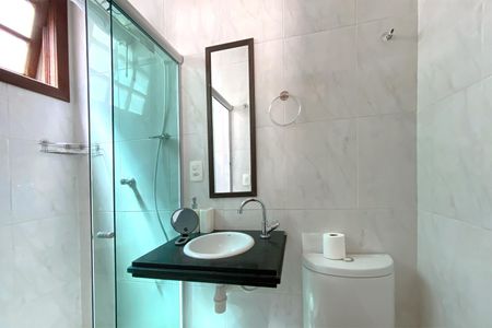 Casa à venda com 500m², 6 quartos e 3 vagasBanheiro da Suíte 2