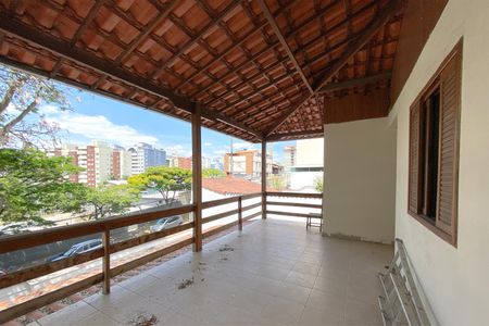 Casa à venda com 500m², 6 quartos e 3 vagasVaranda