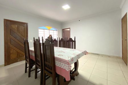 Casa à venda com 500m², 6 quartos e 3 vagasSala de Jantar