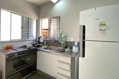 Casa à venda com 500m², 6 quartos e 3 vagasCozinha da Edícula