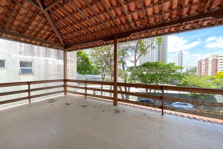 Casa à venda com 500m², 6 quartos e 3 vagasVaranda