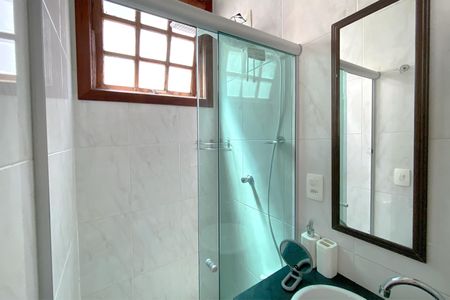 Casa à venda com 500m², 6 quartos e 3 vagasBanheiro da Suíte 2