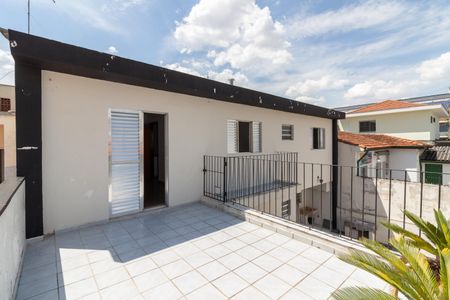 Casa à venda com 156m², 3 quartos e 2 vagas Casa à venda com 156m², 3 quartos e 2 vagasVaranda
