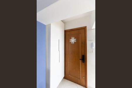 Apartamento à venda com 54m², 2 quartos e 2 vagasEntrada