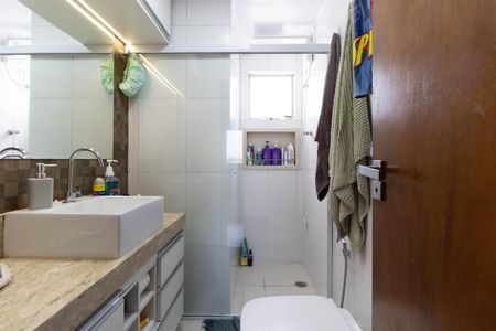 Apartamento à venda com 54m², 2 quartos e 2 vagasBanheiro