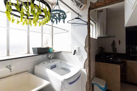 Apartamento à venda com 54m², 2 quartos e 2 vagasLavanderia