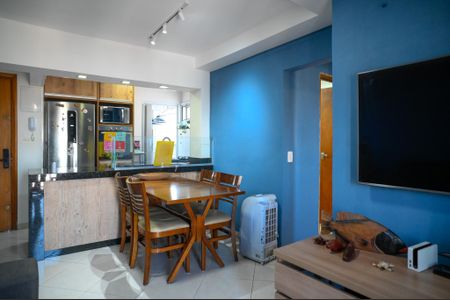 Sala de apartamento à venda com 2 quartos, 60m² em Vila das Merces, São Paulo