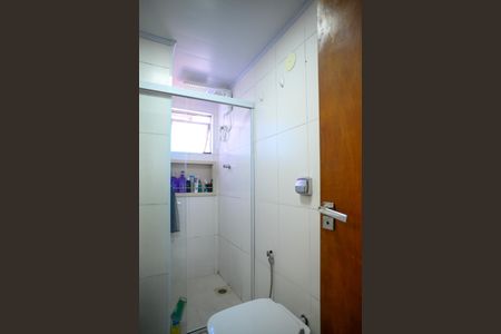 Apartamento à venda com 60m², 2 quartos e 2 vagas Apartamento à venda com 60m², 2 quartos e 2 vagasBanheiro