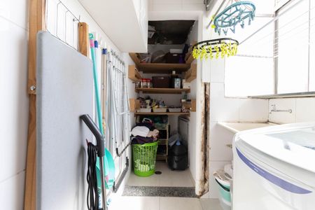 Apartamento à venda com 54m², 2 quartos e 2 vagasLavanderia