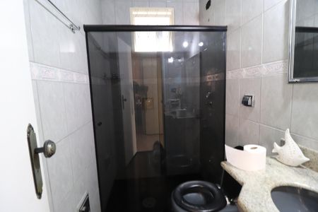 Casa para alugar com 280m², 3 quartos e 3 vagasBanheiro Social
