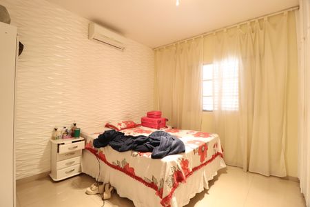 Casa para alugar com 280m², 3 quartos e 3 vagasSuíte 1