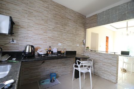 Casa para alugar com 280m², 3 quartos e 3 vagasCozinha
