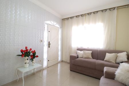 Casa para alugar com 280m², 3 quartos e 3 vagasSala