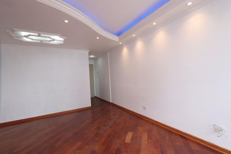 Apartamento para alugar com 68m², 3 quartos e 1 vagaSala