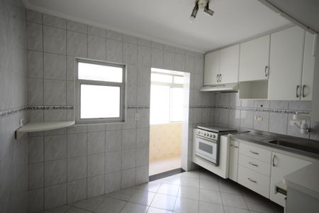 Apartamento para alugar com 69m², 2 quartos e 1 vagaCozinha