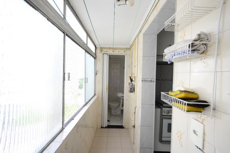 Apartamento para alugar com 69m², 2 quartos e 1 vagaÁrea de Serviço