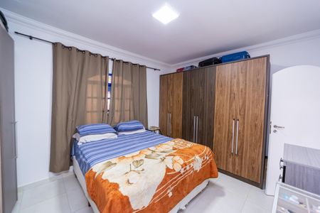 Casa à venda com 187m², 2 quartos e 2 vagas Casa à venda com 187m², 2 quartos e 2 vagasSuíte