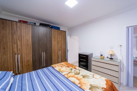 Casa à venda com 187m², 2 quartos e 2 vagas Casa à venda com 187m², 2 quartos e 2 vagasSuíte