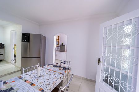 Casa à venda com 187m², 2 quartos e 2 vagas Casa à venda com 187m², 2 quartos e 2 vagasCopa