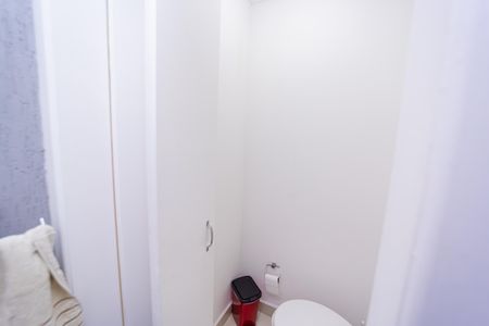 Casa à venda com 187m², 2 quartos e 2 vagas Casa à venda com 187m², 2 quartos e 2 vagasLavabo