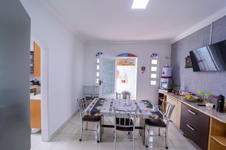 Casa à venda com 187m², 2 quartos e 2 vagas Casa à venda com 187m², 2 quartos e 2 vagasCopa