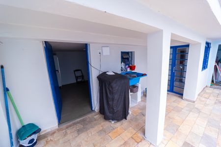 Casa à venda com 187m², 2 quartos e 2 vagas Casa à venda com 187m², 2 quartos e 2 vagasÁrea de Serviço