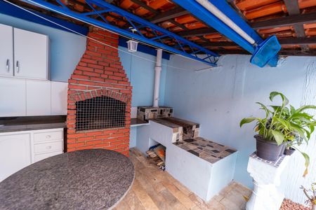 Casa à venda com 187m², 2 quartos e 2 vagas Casa à venda com 187m², 2 quartos e 2 vagasÁrea gourmet