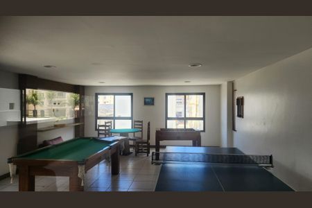 Apartamento para alugar com 120m², 2 quartos e 1 vaga Apartamento para alugar com 120m², 2 quartos e 1 vagaÁrea comum - sala de jogos