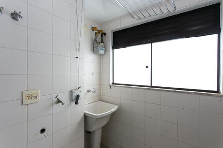 Apartamento à venda com 57m², 2 quartos e 1 vaga Apartamento à venda com 57m², 2 quartos e 1 vagaÁrea de Serviço