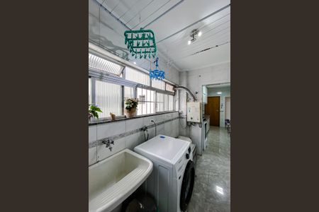 Apartamento à venda com 94m², 3 quartos e 2 vagas Apartamento à venda com 94m², 3 quartos e 2 vagasÁrea de Serviço