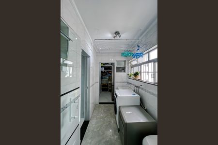 Apartamento à venda com 94m², 3 quartos e 2 vagas Apartamento à venda com 94m², 3 quartos e 2 vagasÁrea de Serviço