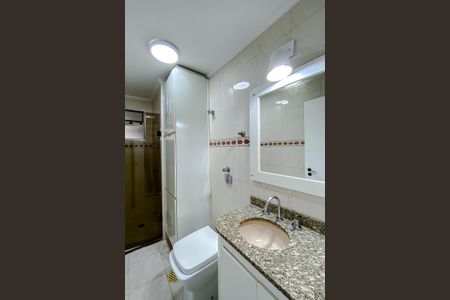 Apartamento à venda com 94m², 3 quartos e 2 vagas Apartamento à venda com 94m², 3 quartos e 2 vagasBanheiro