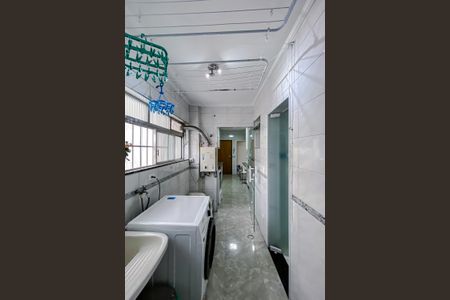 Apartamento à venda com 94m², 3 quartos e 2 vagas Apartamento à venda com 94m², 3 quartos e 2 vagasÁrea de Serviço