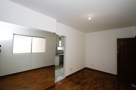 Sala de apartamento para alugar com 3 quartos, 60m² em Buritis, Belo Horizonte